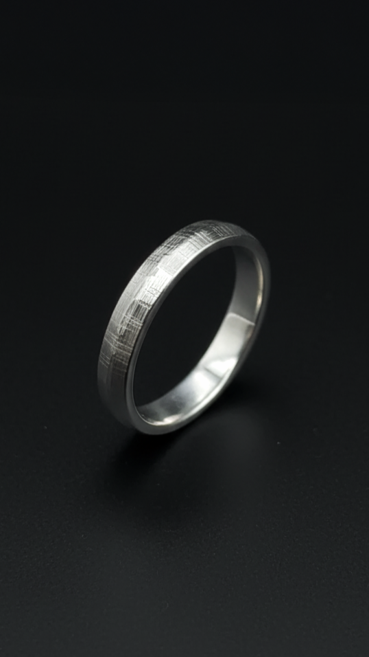 Cepillado 01 · Anillo acabado rallado · Plata 925Ge