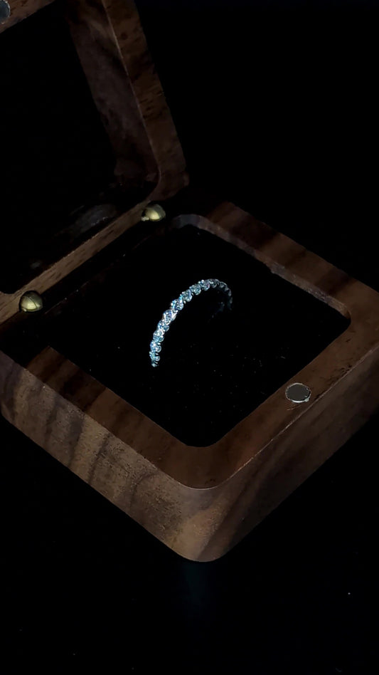 Anillo Eternity · Plata de Ley 925 · 2 mm