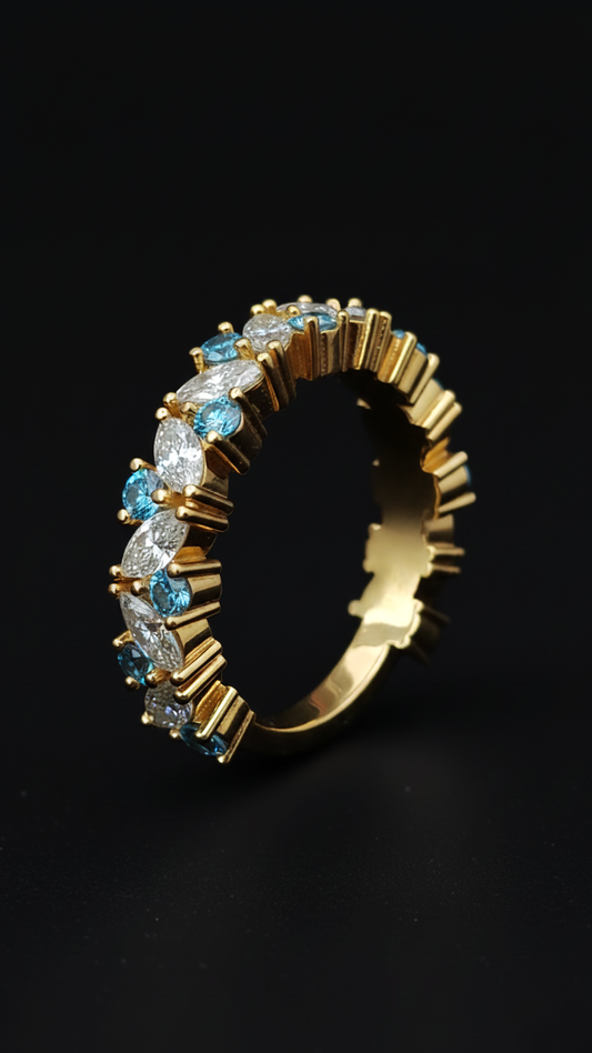 Marquesas y brillantes · Anillo de Diamantes blancos y azules · Oro 18k