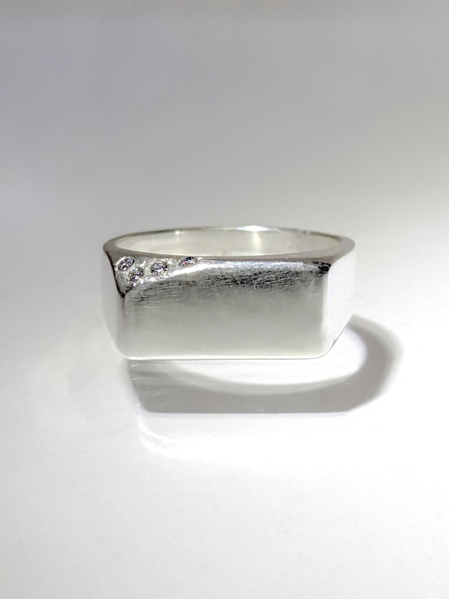 Anillo Sello Rectangular · Plata de Ley 925 · 8 mm