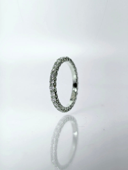Anillo Eternity Oro blanco y Diamantes · Oro blanco 18k · 2 mm