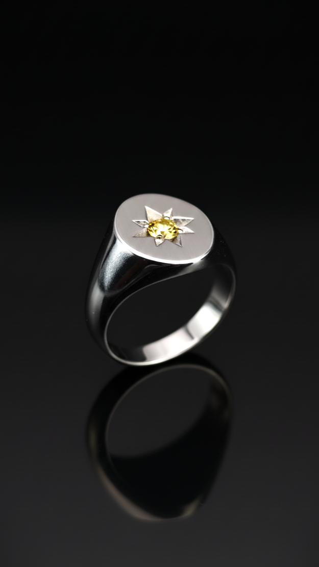 Sello Maroto 03 · Anillo diamante amarillo · Oro blanco 18k