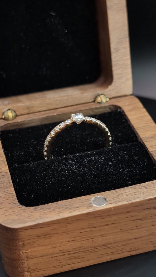 Anillo Eternity Princesa · Plata de Ley 925 · 2 mm